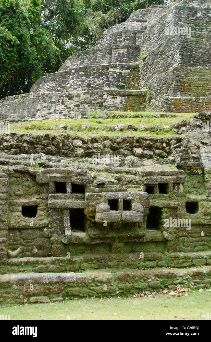 Mittelamerika, Belize, Lamanai. Historischen Maya-Ruinen. Jaguar-Tempel. Stockfoto