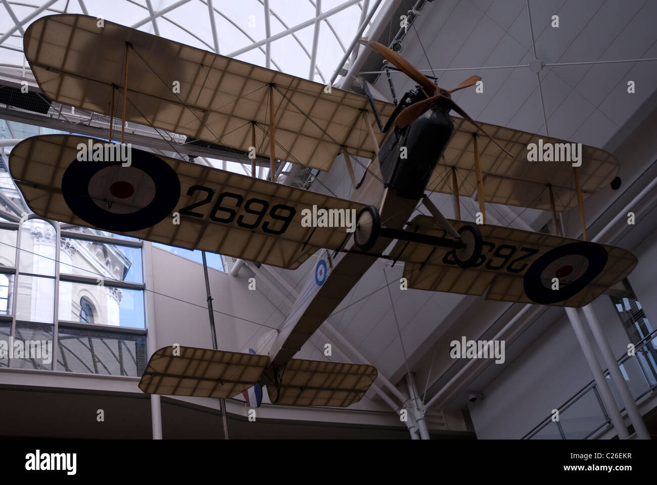 Ein Wort Krieg ein Aufklärungsflugzeug auf dem Display an das Imperial War Museum Lambeth Road, Lambeth SE1 Stockfoto