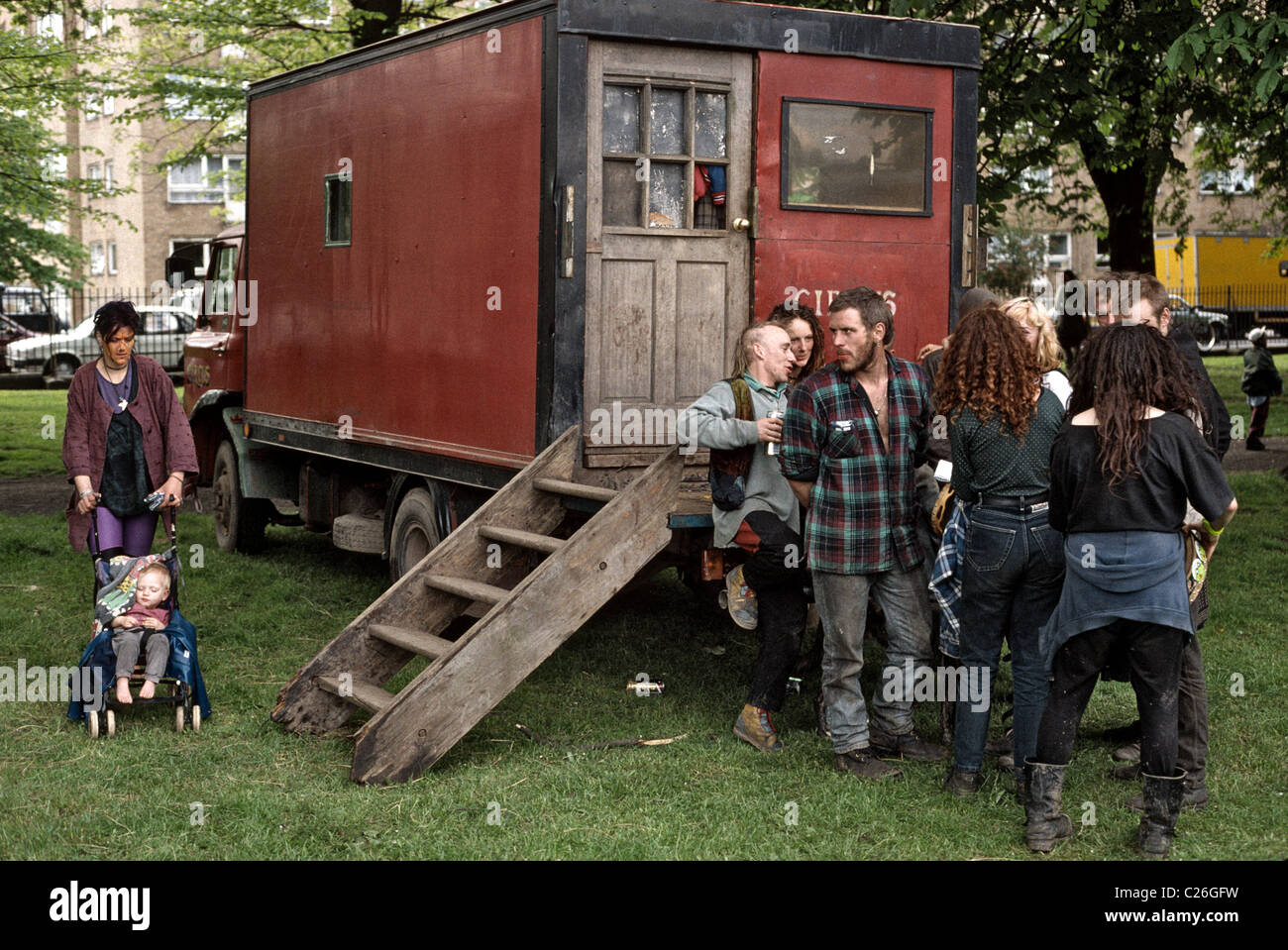 New-Age Reisende in London bei einem Park festival Stockfoto