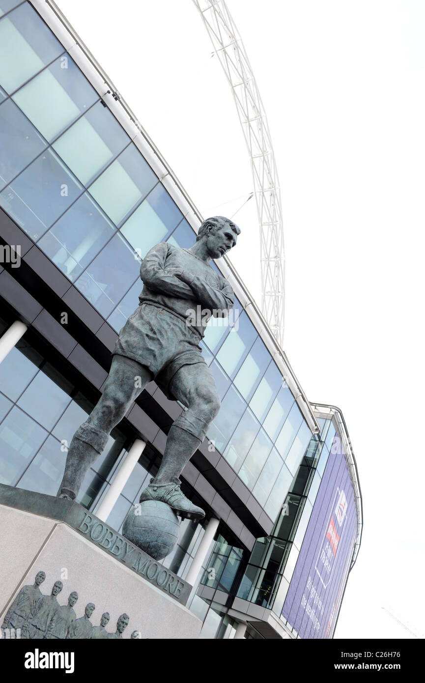 Bobby Moore Statue außerhalb Wembley-Stadion Stockfoto