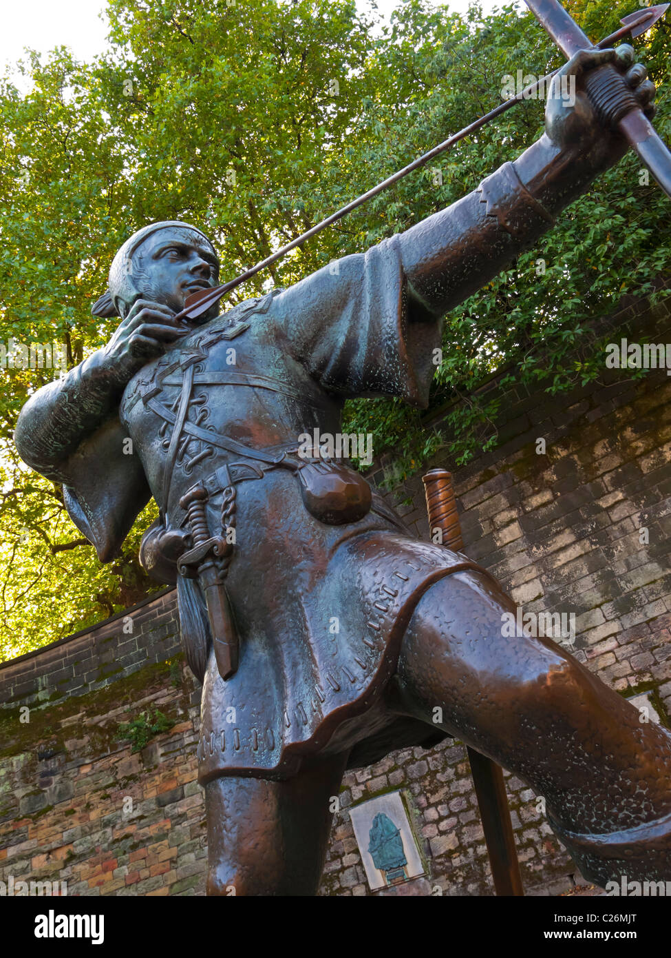 Statue von Robin Hood außerhalb Nottingham Castle England UK durch James Woodford [1893-1976] Stockfoto