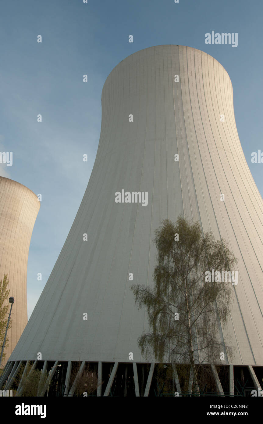 Kühlturm ein Atomkraftwerk Stockfoto