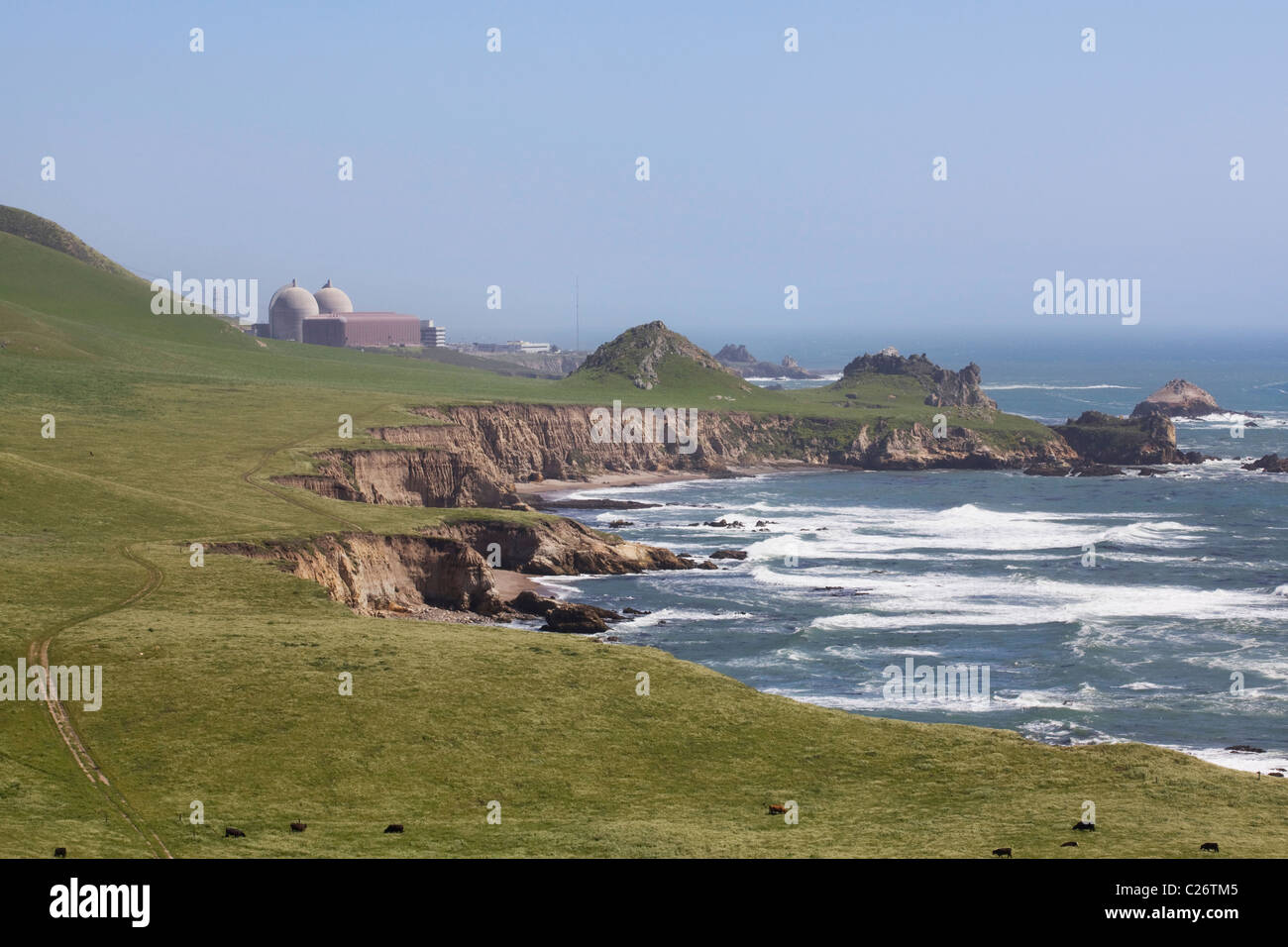 Kernkraftwerk Diablo Canyon (Kernkraftwerk Diablo Canyon) - Zentralkalifornien, USA Stockfoto