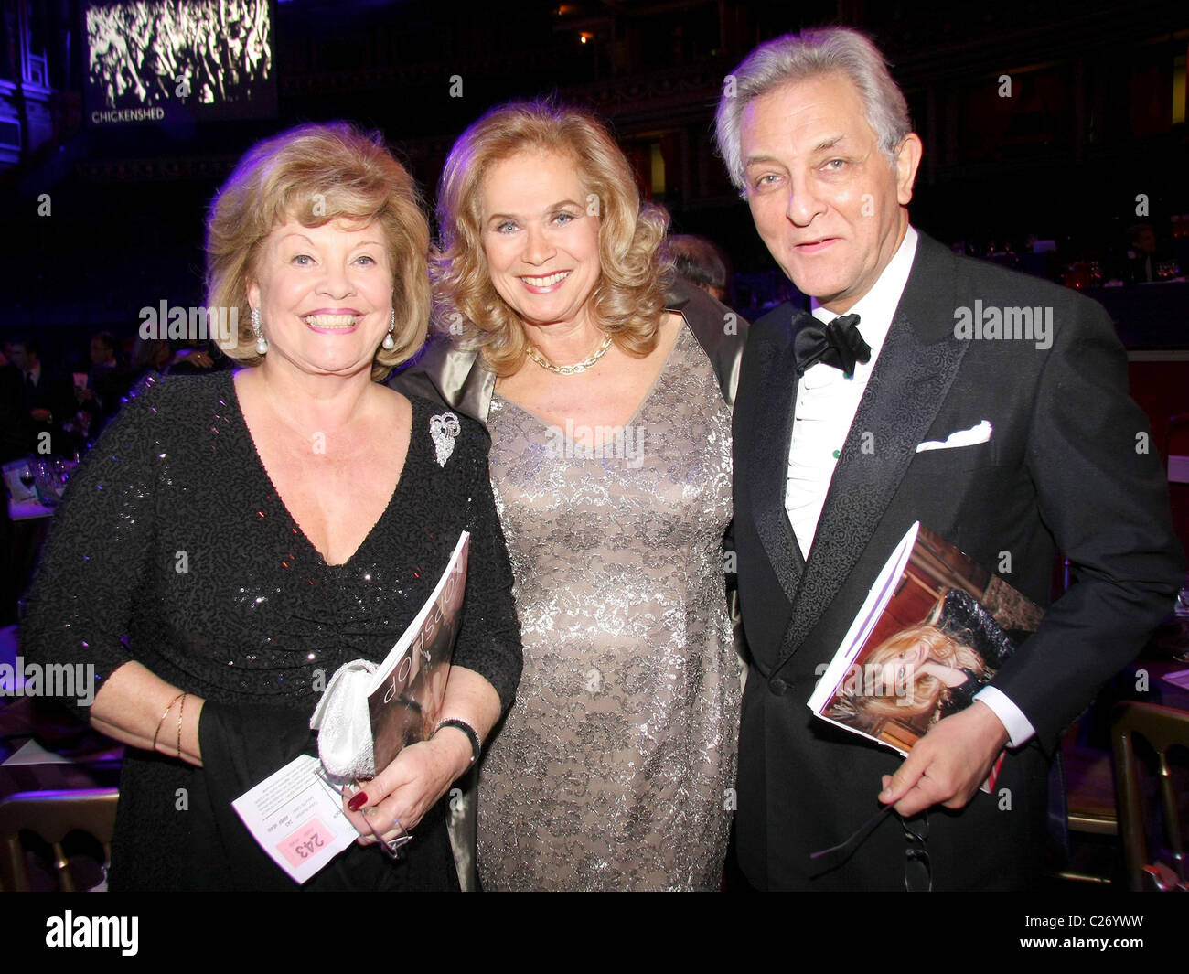 Valerie Leon Stockfotos Und Bilder Kaufen Alamy