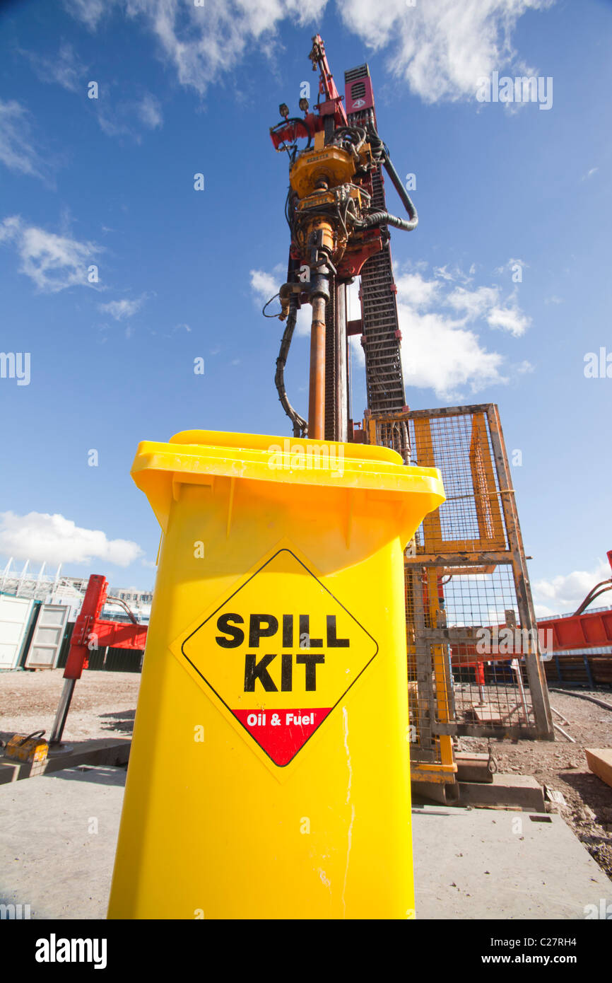 Ein Spill-Kit bei einem Geothermie-Projekt von der Newcastle University, Dept of Energy and Climate Change finanziert. Stockfoto