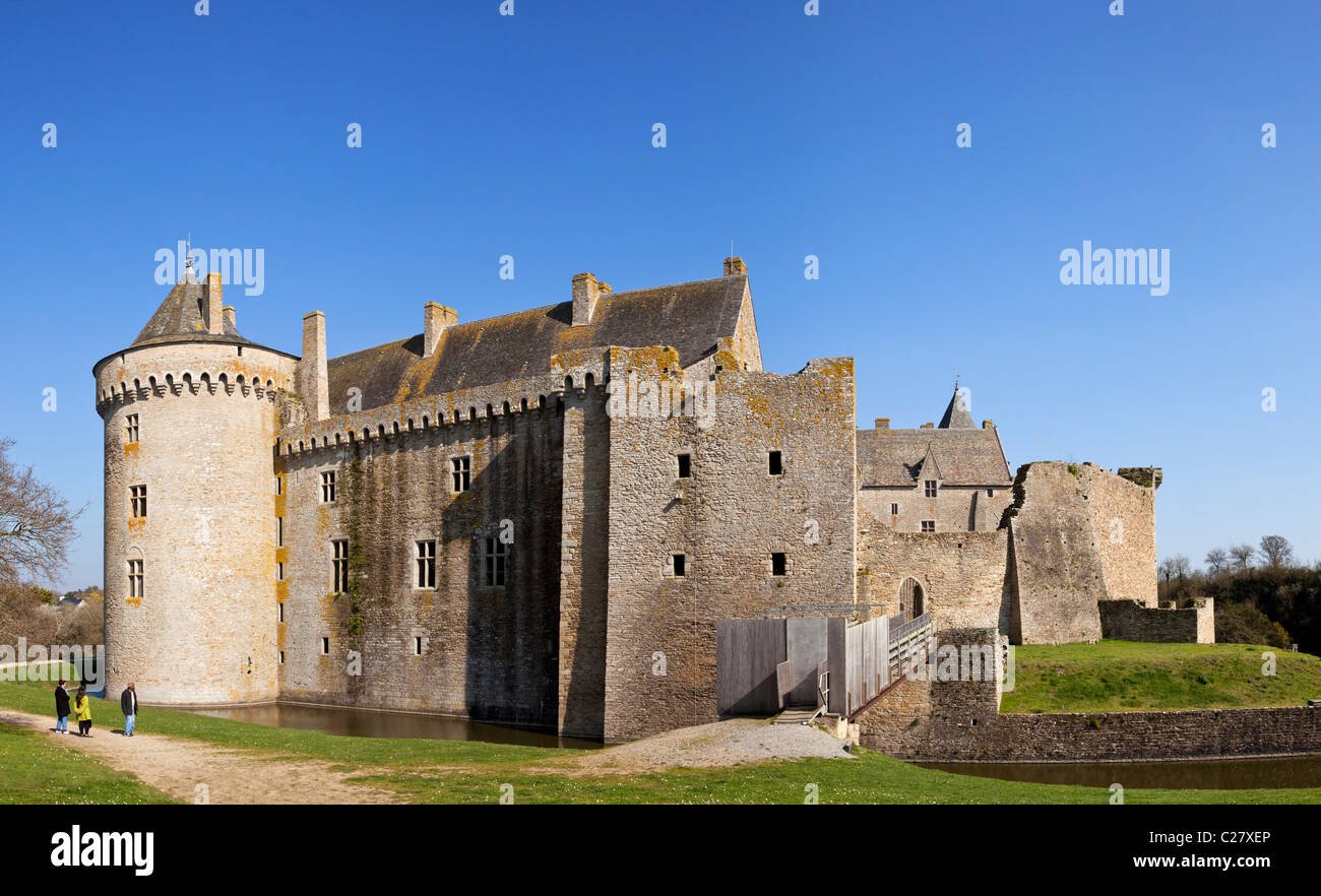 Chateau de Suscinio, mittelalterliche Burg mit Wassergraben auf der Halbinsel Presqu'ile de Rhuys in Morbihan, Bretagne, Frankreich, Europa Stockfoto
