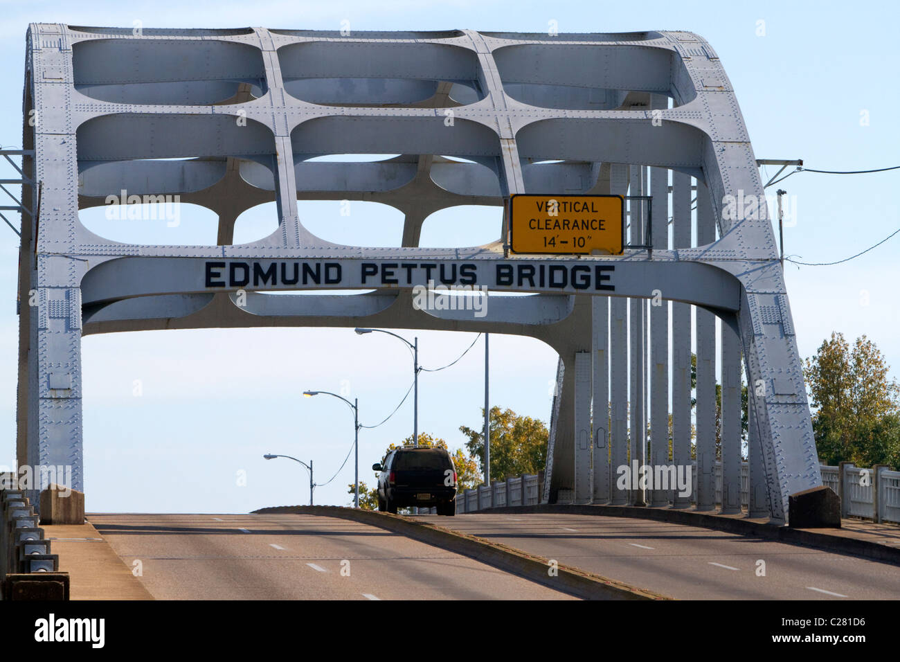 Edmund Pettus Bridge führt U.S. Highway 80 über den Alabama River in Selma, Alabama, USA. Stockfoto