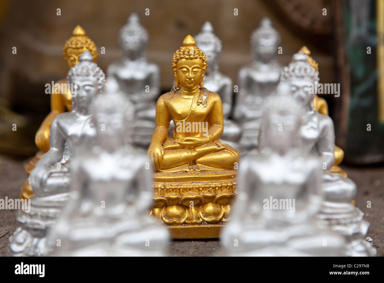 Kleinen Budda-Statue im Wat Phra dieses Lampang Luang, Lampang, Thailand Stockfoto