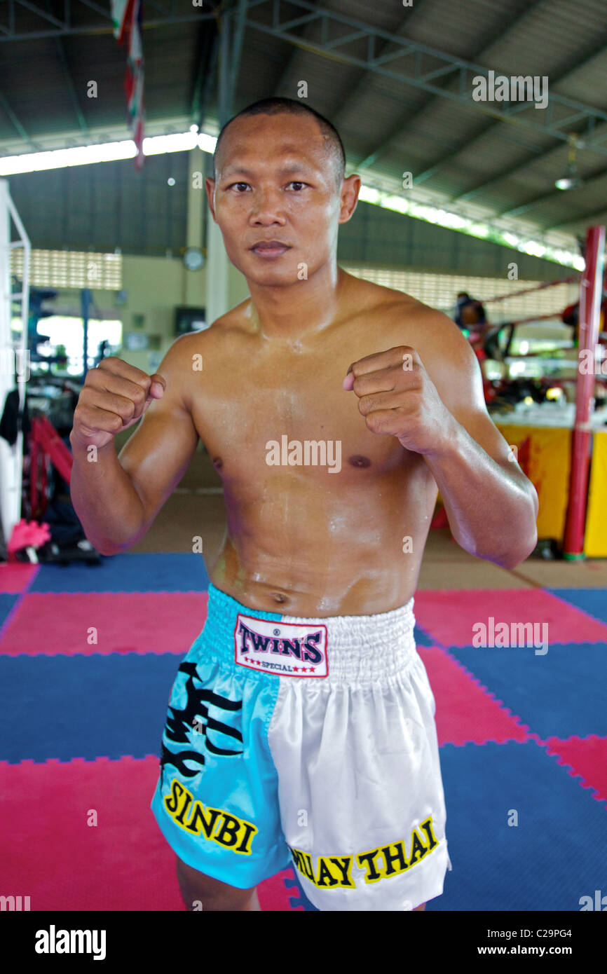 Saenchai Sor Kingstar Weltmeister Muay Thai, kickBoxer, Phuket