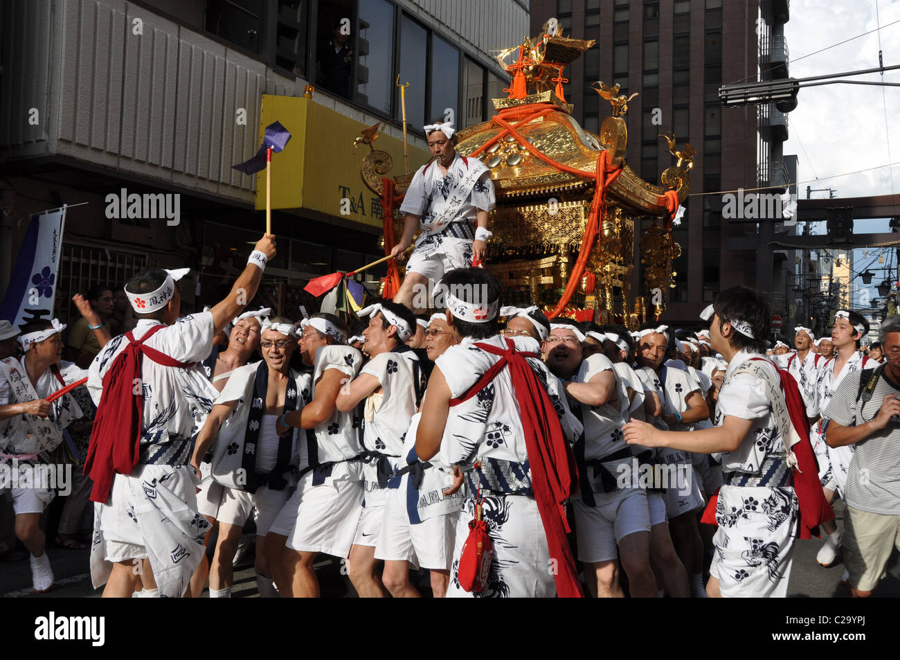 Das Tenjin Matsuri Festival in Osaka, Japan. Stockfoto