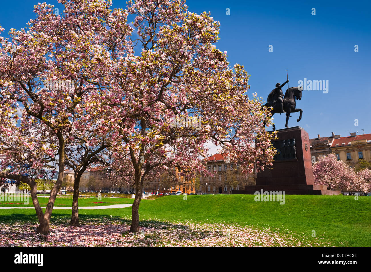 König Tomislav-Platz, Zagreb, Kroatien. Frühlingszeit. Zentrum von Zagreb, Hauptstadt Kroatiens Stockfoto