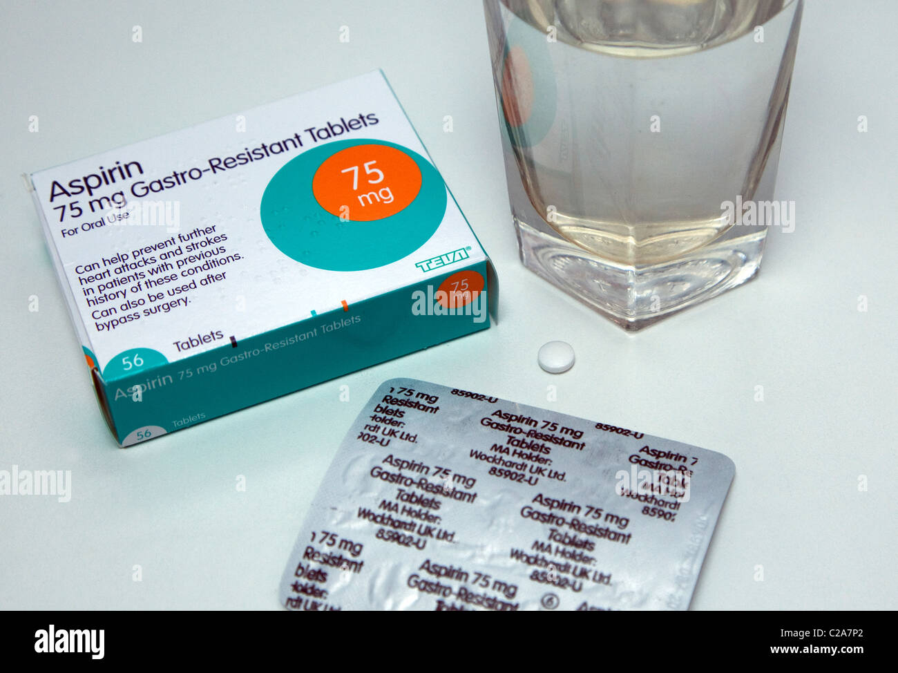 Aspirin soll verhindern, dass Herz-Kreislauferkrankungen, Schlaganfall und bestimmte Krebsarten Stockfoto