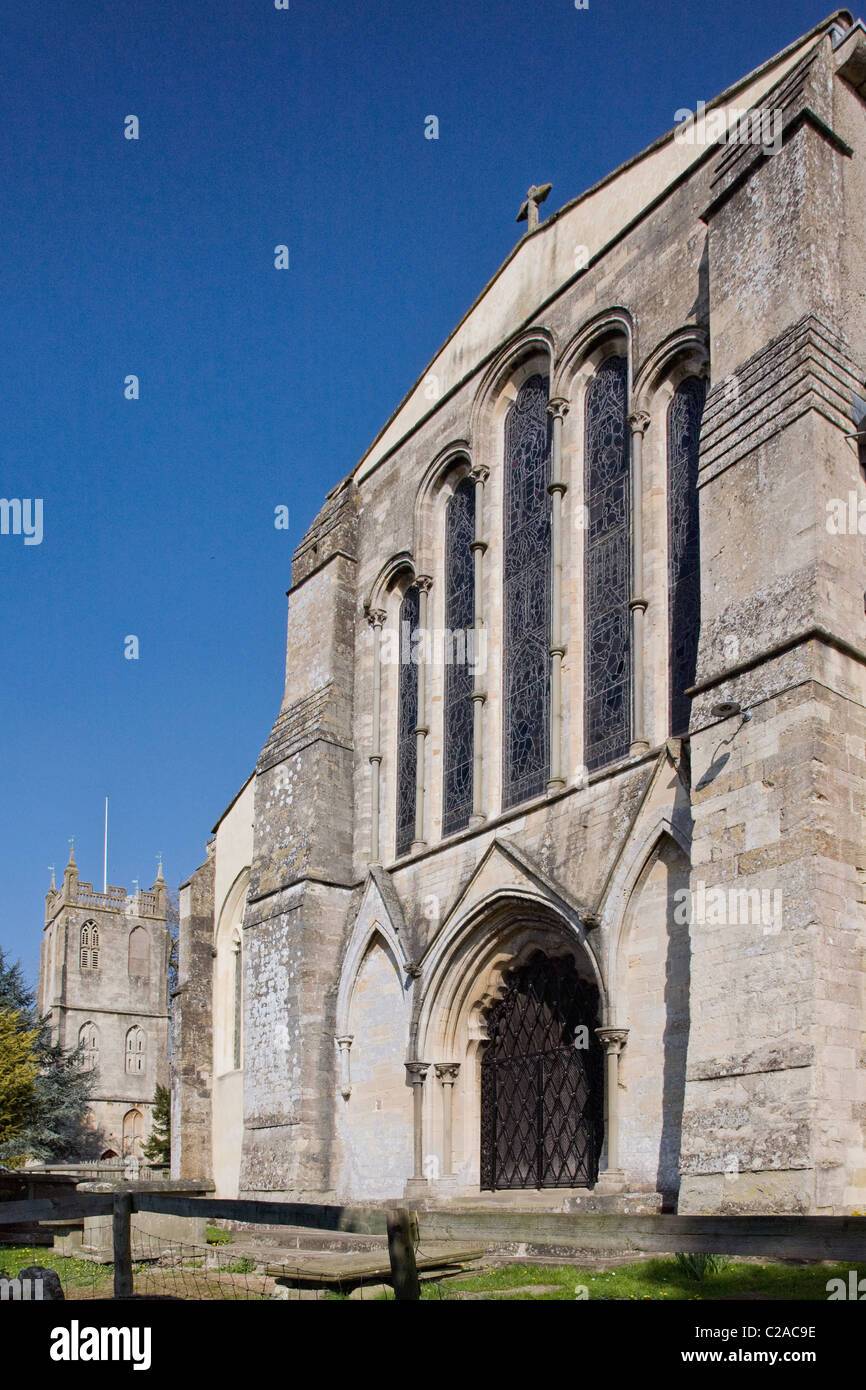 Str. Mary die Jungfrau Kirche Berkeley in Gloucestershire das Turm möglicherweise getrennt hat, um zu vermeiden, mit Blick auf das Herrenhaus Stockfoto