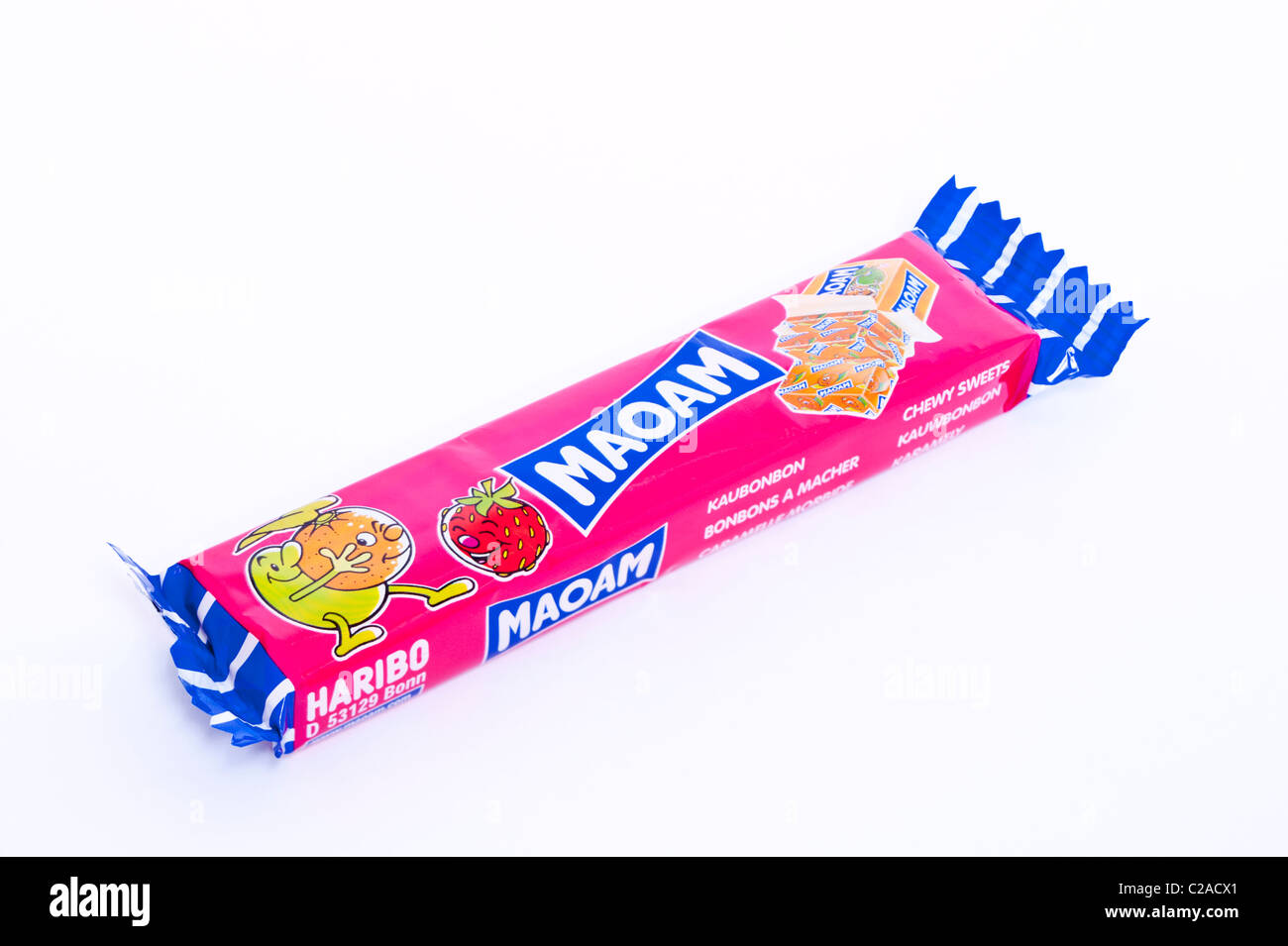 Ein Päckchen Maoam Haribo zäh Süßigkeiten auf weißem Hintergrund Stockfoto