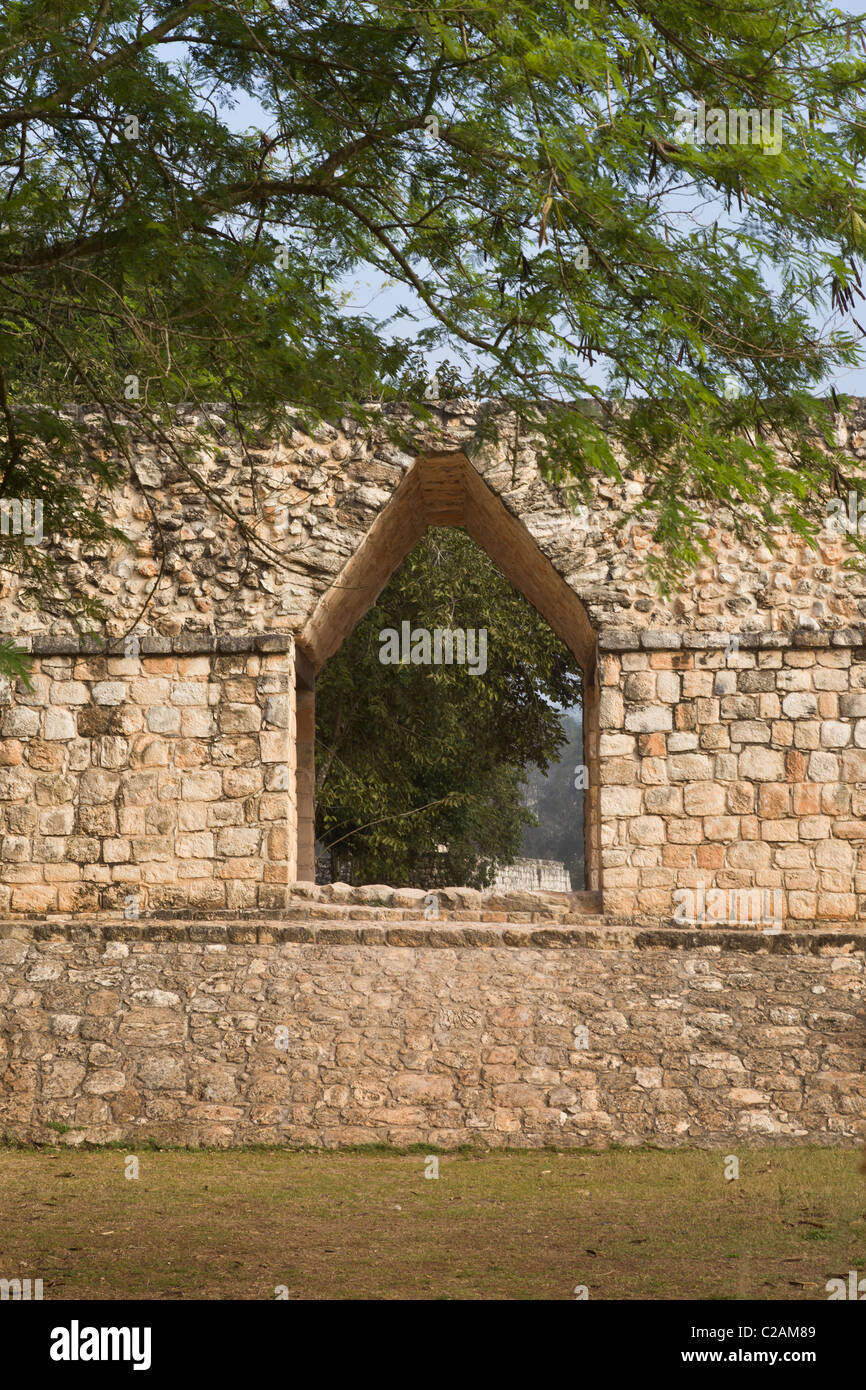 Bogen Sie bei den Maya-Ruinen von Ek Balam in der Yucatan Halbinsel, Mexiko. Stockfoto