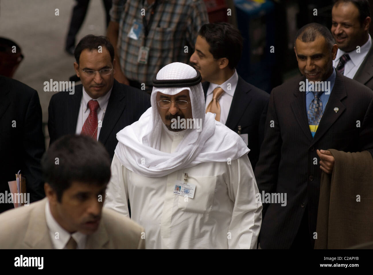 Stellvertretender Premierminister von Kuwait, Muhammed Sabah Al Salem Al-Sabah betritt ein Treffen in Midtown Manhattan, New York City. Stockfoto