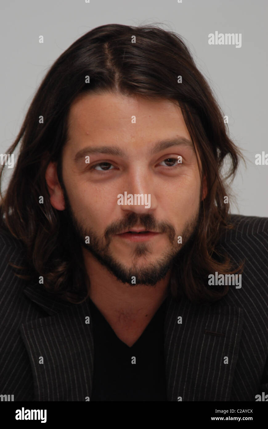 Diego Luna die Besetzung von "Rudo y Cursi" auf einer Pressekonferenz anlässlich der Four Seasons Hotel Beverly Hills, California - 04.05.09 Stockfoto