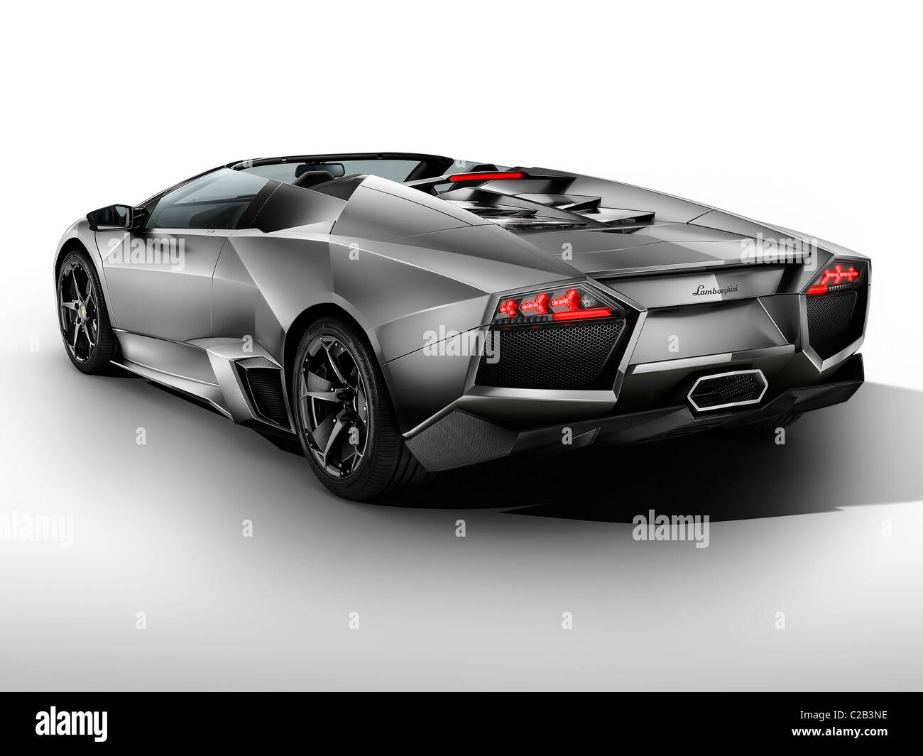 Lamborghini präsentiert der Reventon Roadster. Der 6,5-Liter-Zwölfzylinder-erzeugt 493 kW (670 PS), katapultiert den Roadster Stockfoto