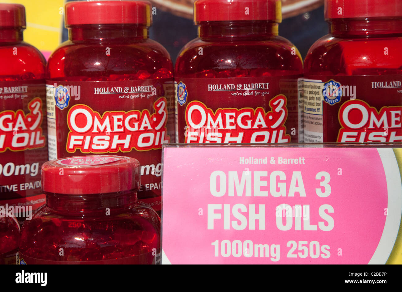 Omega-3 Fischöl in London Bioladen Stockfoto