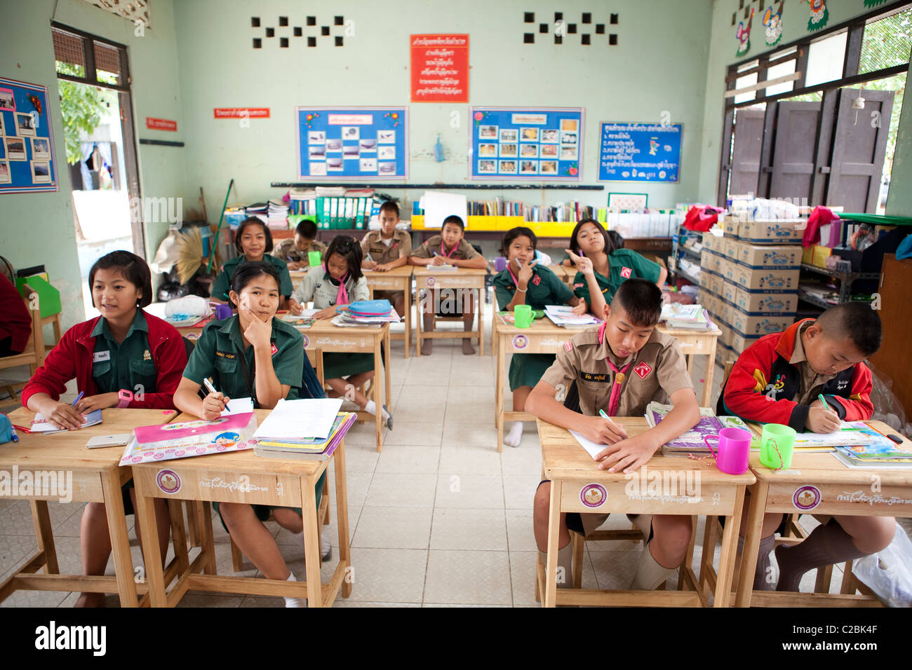 Thailand-Grundschule-Klassenzimmer in Lampang Stadt. Lampang, Thailand Stockfoto