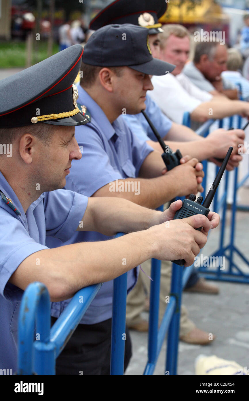 Milizionäre bei einer Großveranstaltung, Grodno, Belarus Stockfoto
