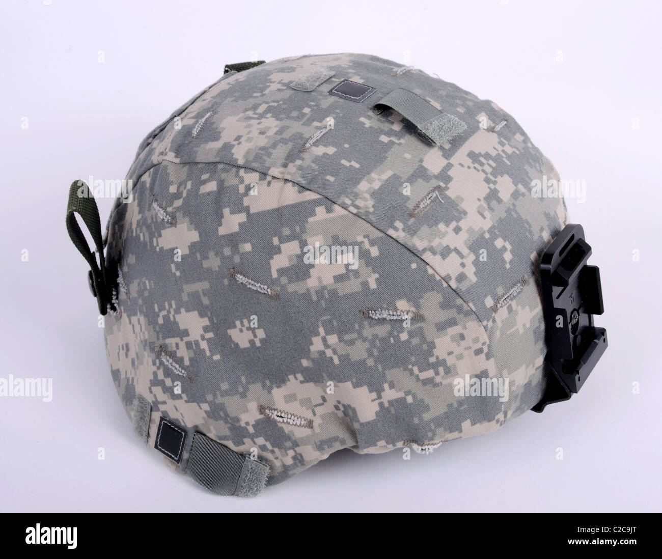 21. Jahrhundert Helm, the American ACH (Advanced Combat Helm). Der Helm wird mit der UCP Camo Abdeckung getragen. Diese Abdeckung hat IR re Stockfoto