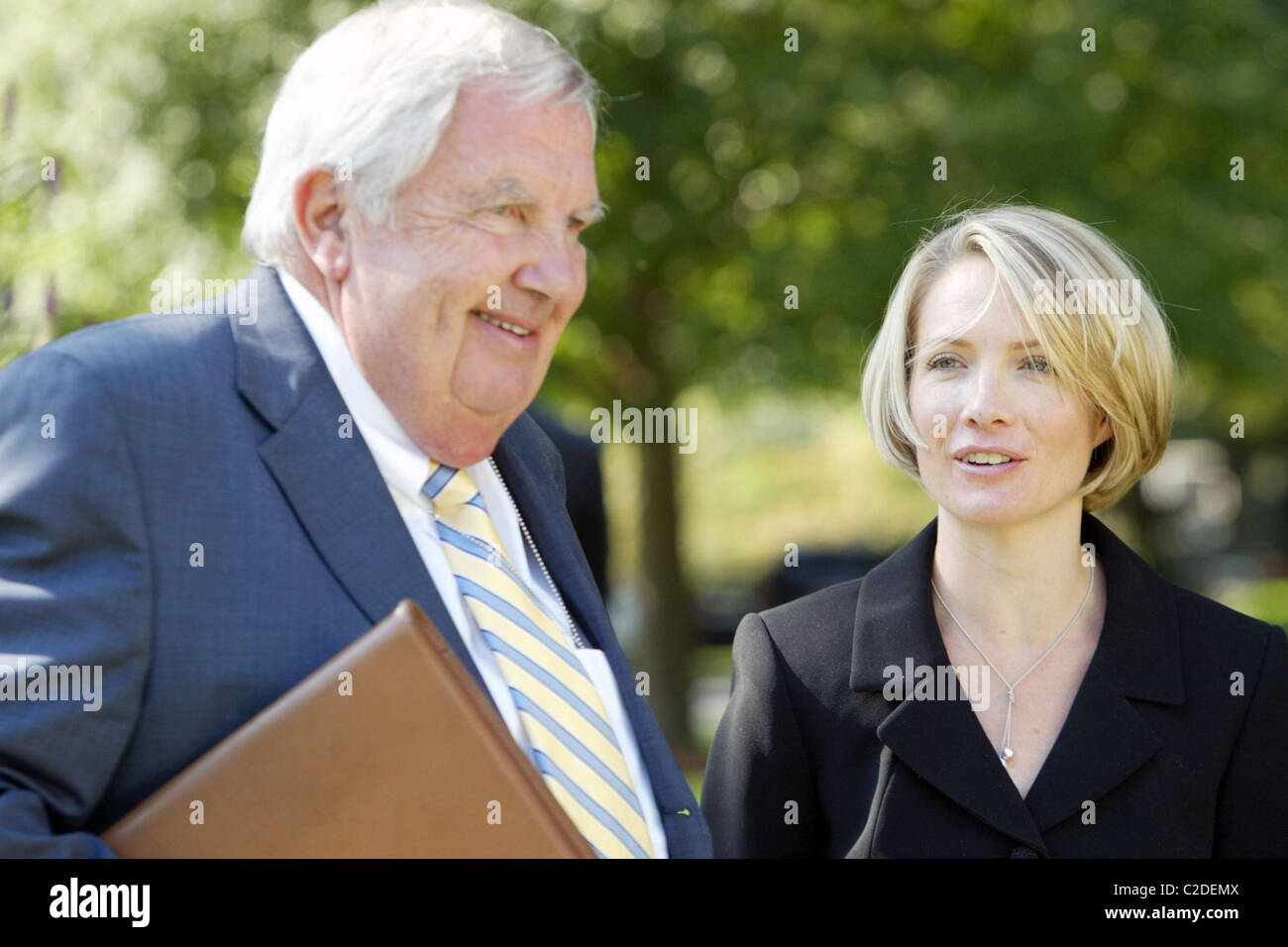 White House Counsel Fred Fisher Fielding und White House Press Secretary Dana Perino US President George W Bush nominiert Stockfoto