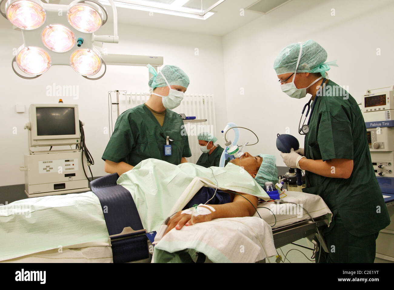 Eine Operation in einem Lazarett, Mazar-e Sharif, Afghanistan Stockfoto