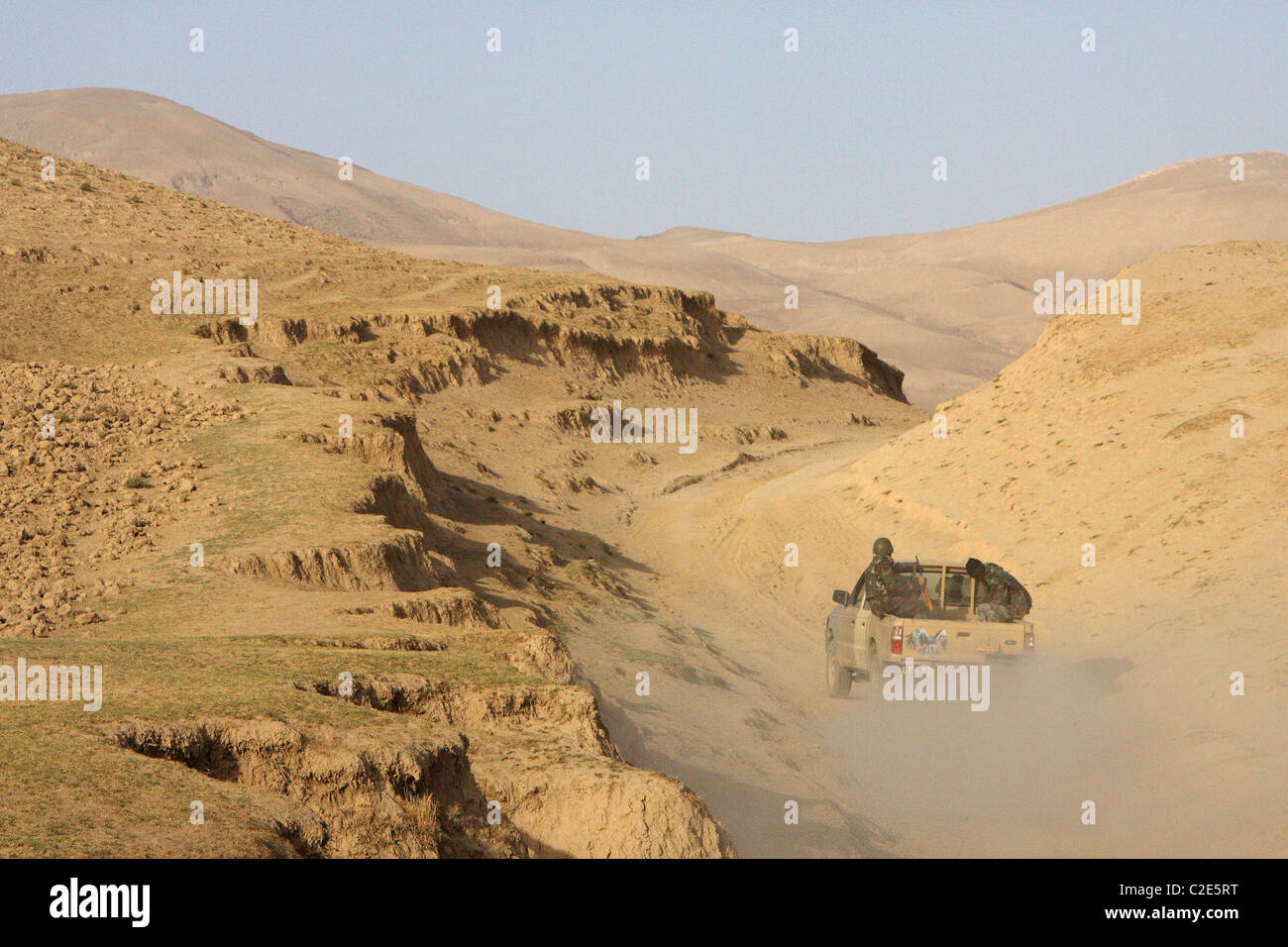 Afghanische Soldaten auf eine Patrouille, Feyzabad, Afghanistan Stockfoto