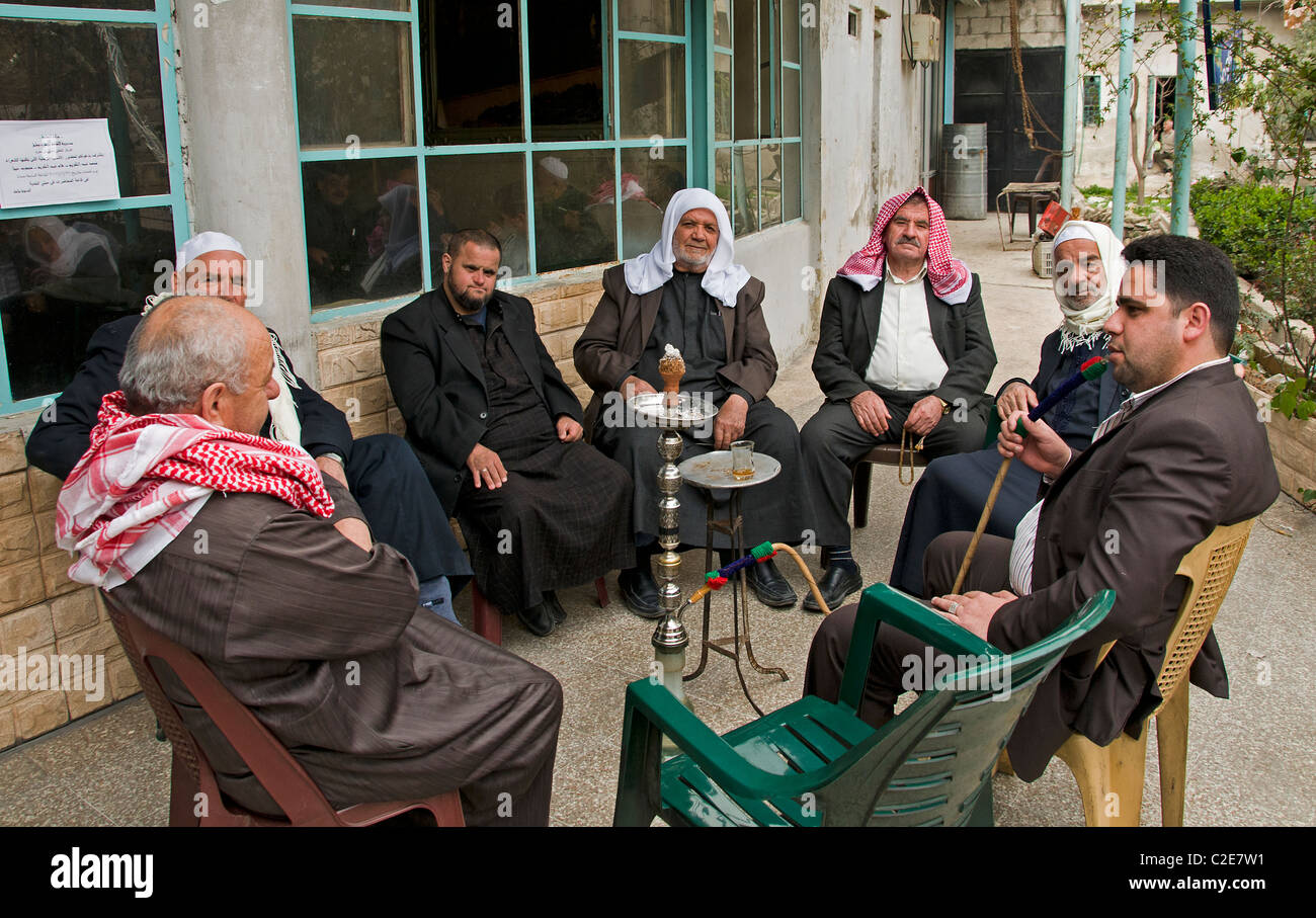 Damaskus Syrien Kaffee Tee Haus Karte Spiel alte Männer Stockfoto