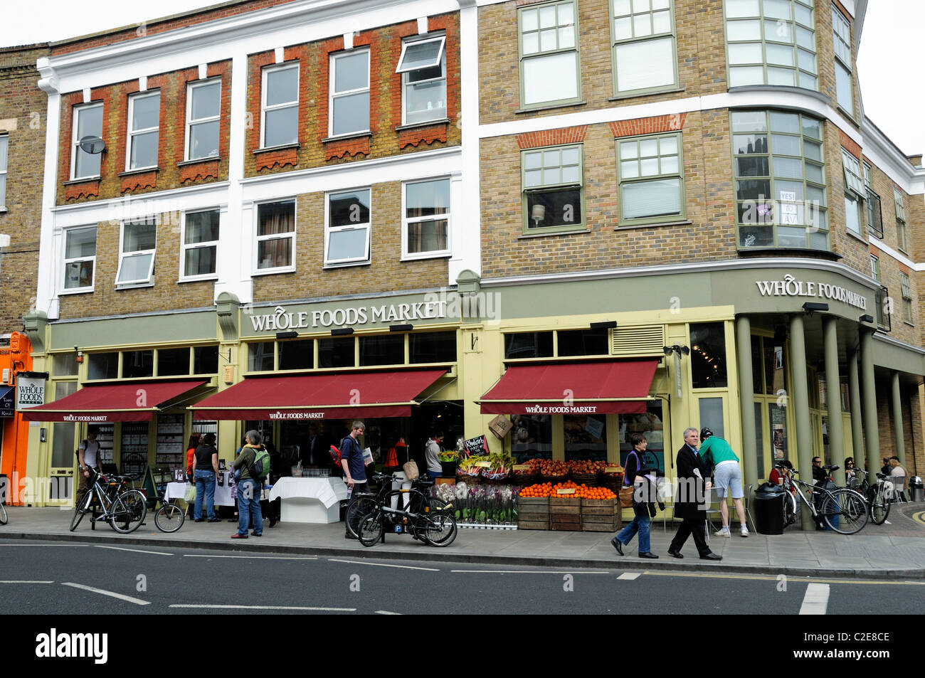 Gesamten Foods Market Shop in Stoke Newington Kirche Straße Hackney London England UK Stockfoto