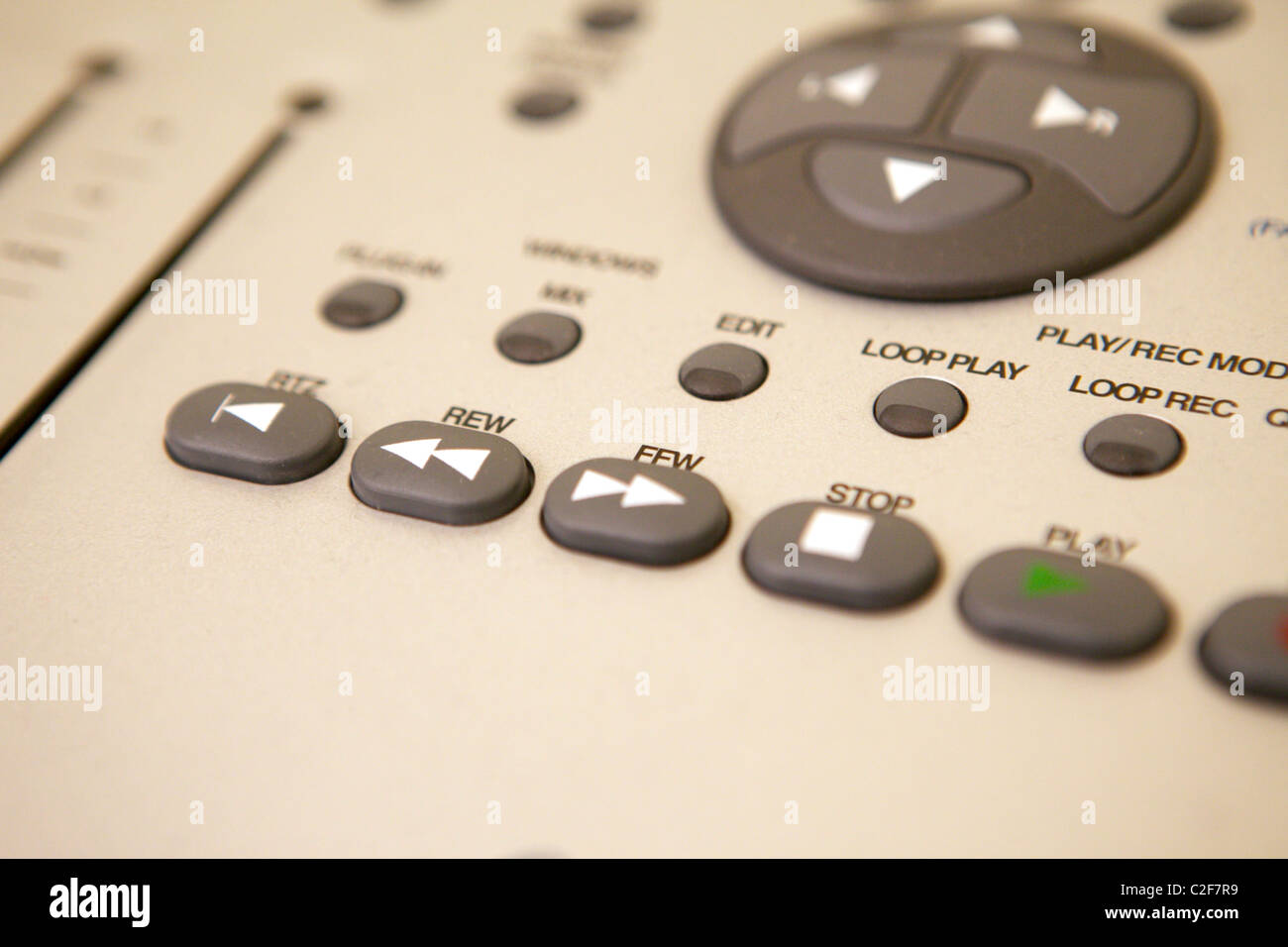 Bearbeiten von Equipment mit Rädern, Schieber und eine Tastatur. Stockfoto