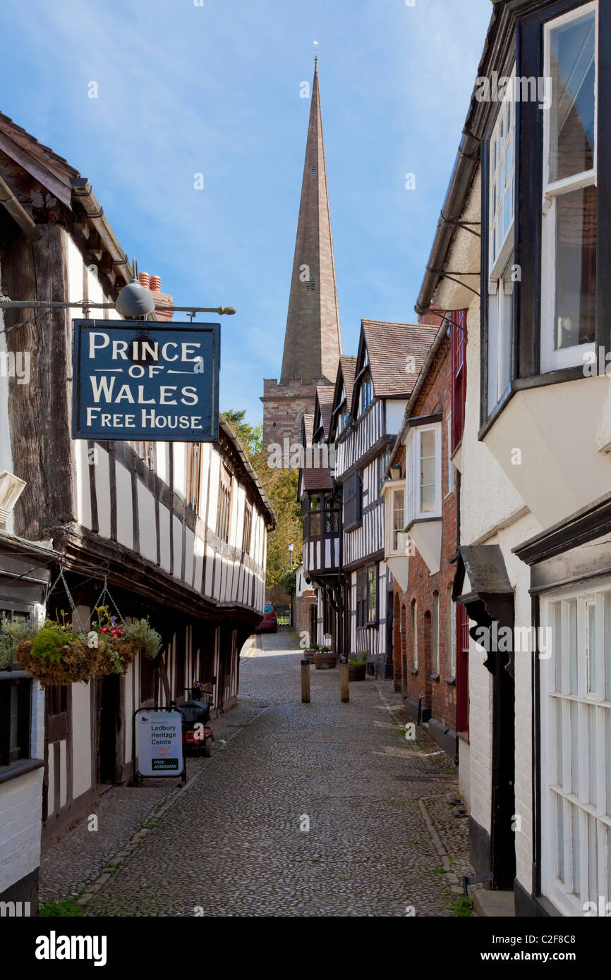 Kirche-Spur einer gepflasterten mittelalterlichen Straße in Markt Stadt Ledbury Herefordshire England UK GB EU europäischen Stockfoto