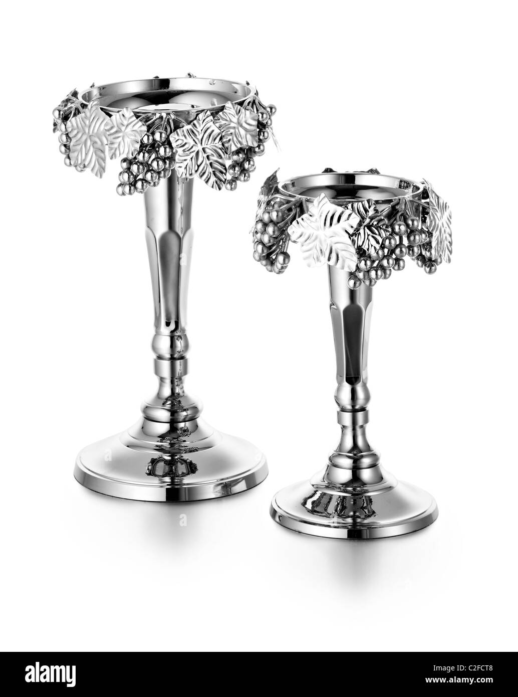 Silber Kerzenständer Weinrebe Dekoration Trauben Blätter Stockfoto