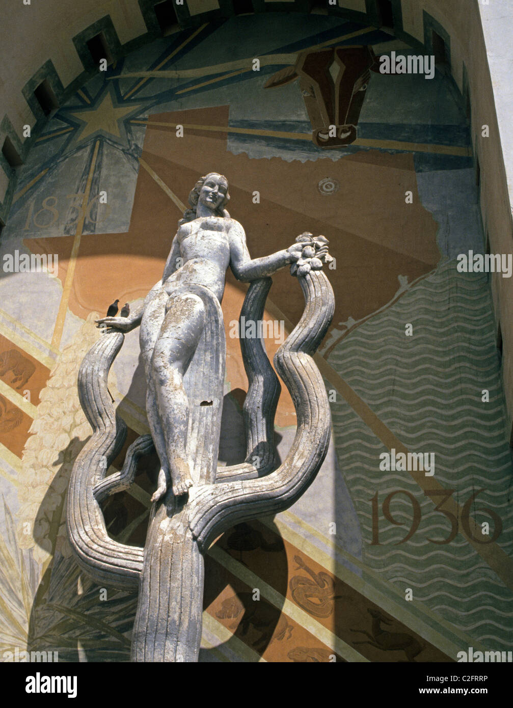 Der Geist des Centennial vor der Wiederherstellung vor das Frauenmuseum. 1936 Texas Centennial Exposition, Fair Park. Stockfoto