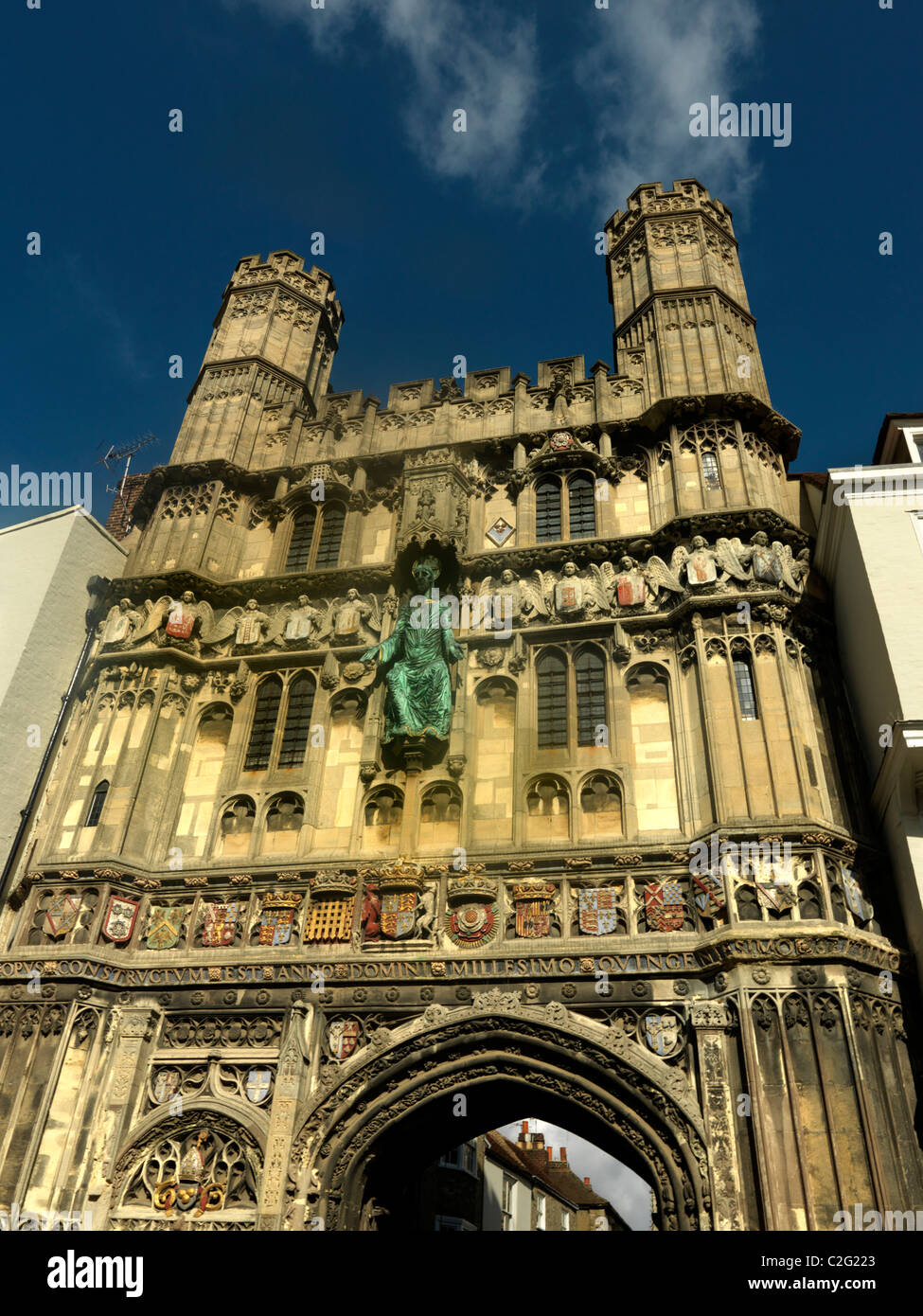 Canterbury Kent England Buttermarket Christ Church Gate, gebaut im Jahre 1517 und Prinz Arthur gewidmet Stockfoto