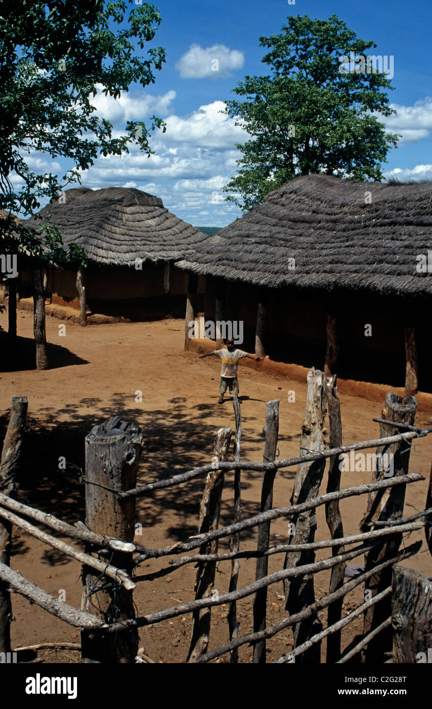 Sikumi Wald Dorf Simbabwe Stockfoto