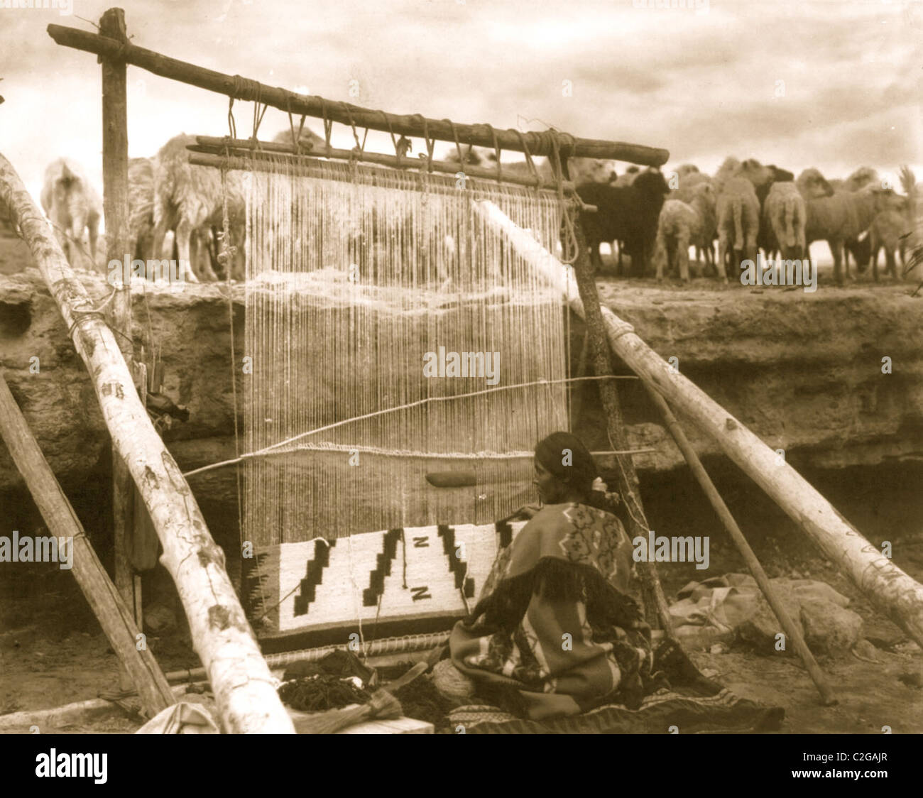 Eine Decke Weben auf einem Webstuhl Stockfoto