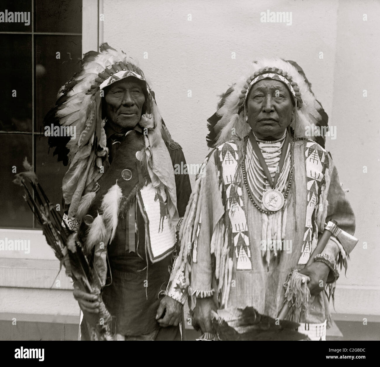 Weißes Kalb & Eisen Crow, Sioux-Indianer, Stockfoto