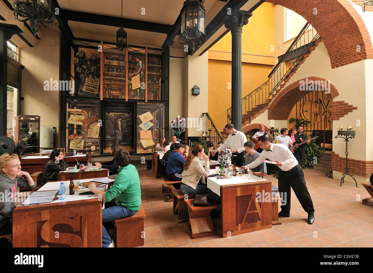 Havanna. Kuba. Restaurant La Imprenta in der Calle Mercaderes, Habana Vieja/Altstadt Havannas. Stockfoto