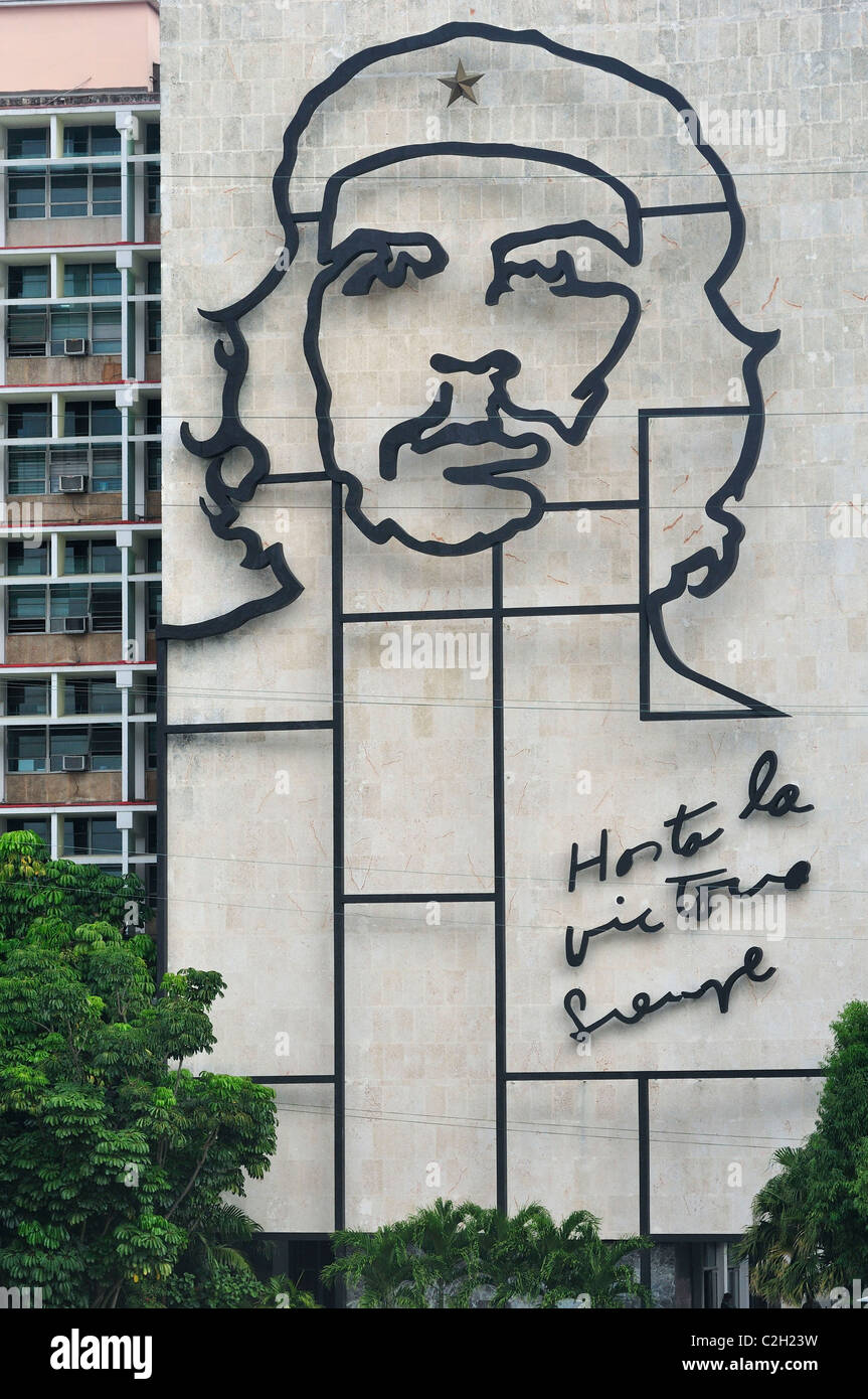 Havanna. Kuba. Bild von Che Guevara auf das Ministerium Gebäude des Innenministeriums, Plaza De La Revolucion. Stockfoto