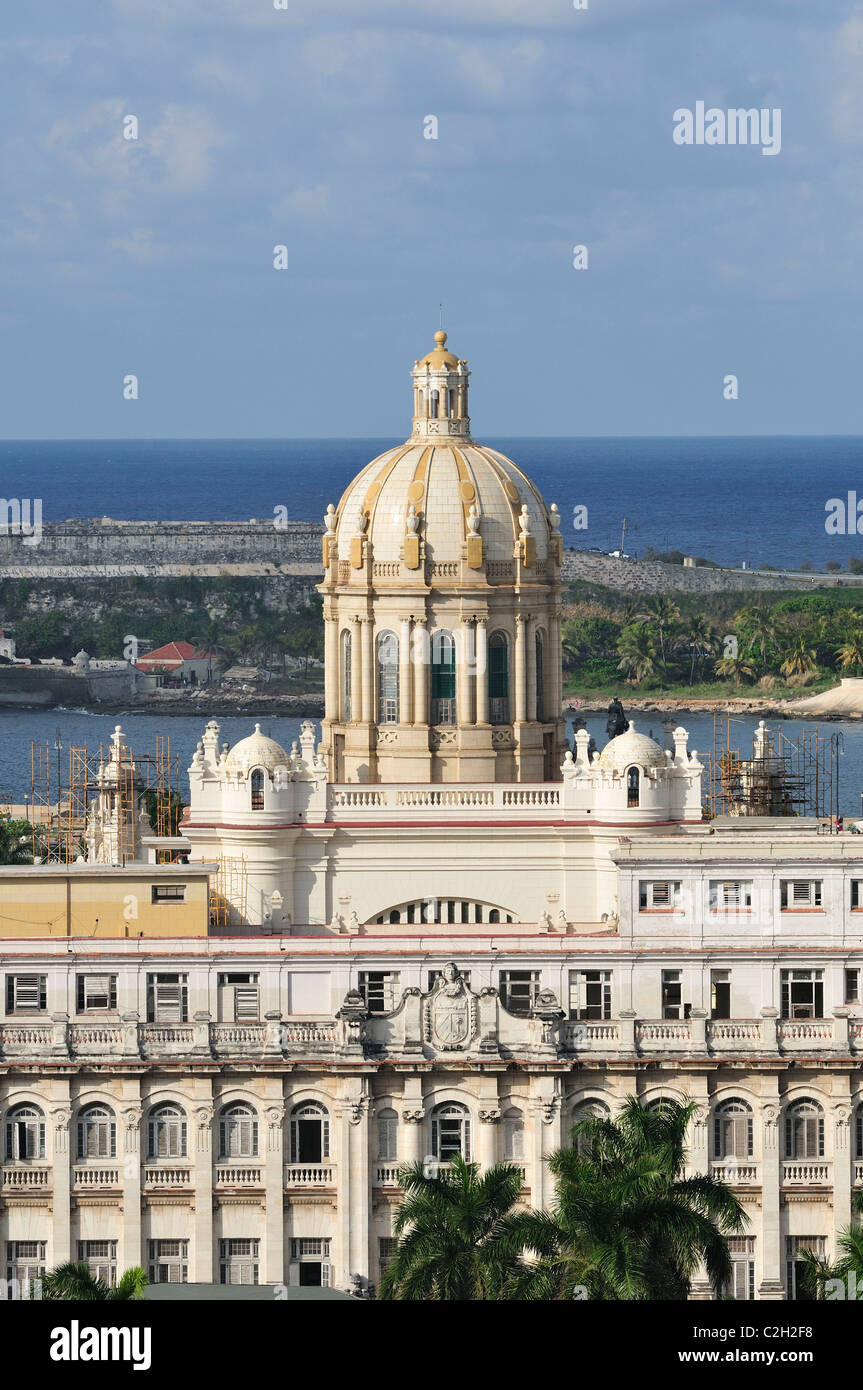 Havanna. Kuba. Der Palacio Presidencial, beherbergt heute das Museum der Revolution / Museo De La Revolucion. Stockfoto