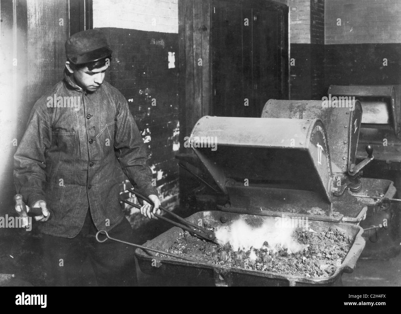 Regelmäßige Schmiede - Zeichnung aus einem Drehstahl. Stockfoto