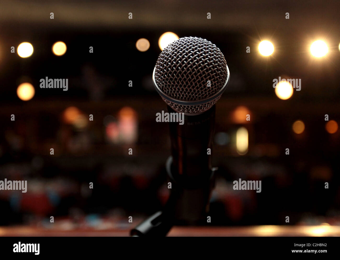 Bühne/Podium Ansicht eines Mikrofons Stockfoto