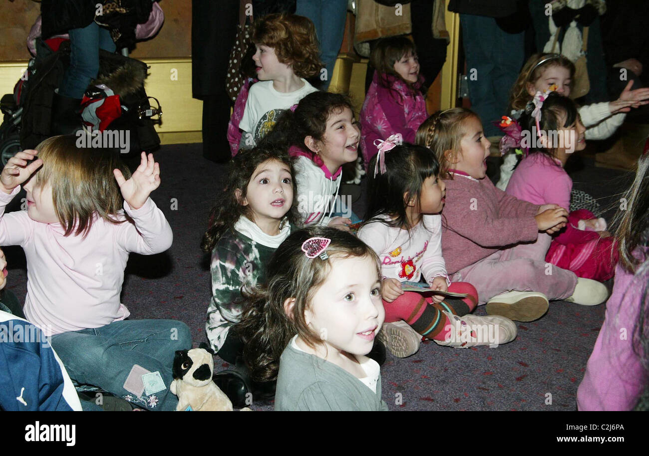 InstoreAuftritt mit Johnny und die Wurzel aus der Disney TVShow