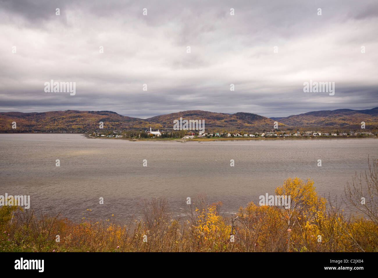 Gaspe Quebec Stadt von Pointe à la Croix, wie aus Campbelton, New Brunswick, Kanada Stockfoto