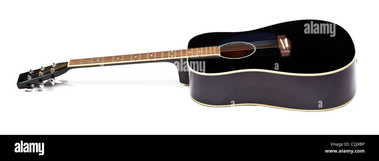 Eleganz, die schwarz glänzende Gitarre isoliert auf weißem Hintergrund Stockfoto