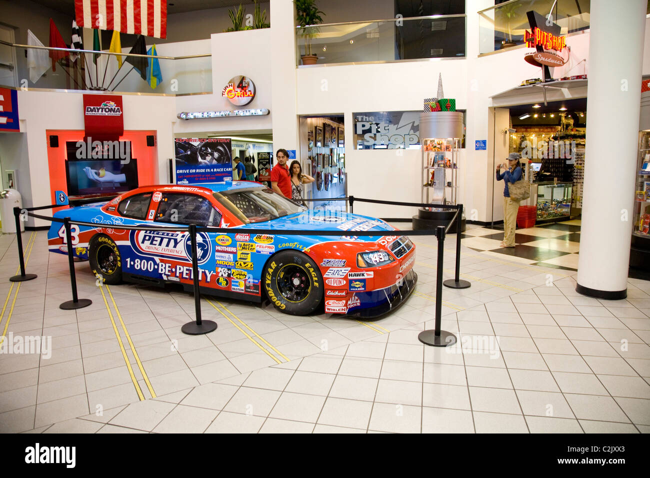 Besucherzentrum am Daytona International Speedway und NASCAR Sitz, Daytona Beach, FL Stockfoto