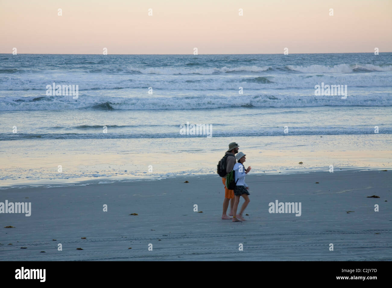 Schlendern Sie am Strand, Daytona Beach, FL Stockfoto