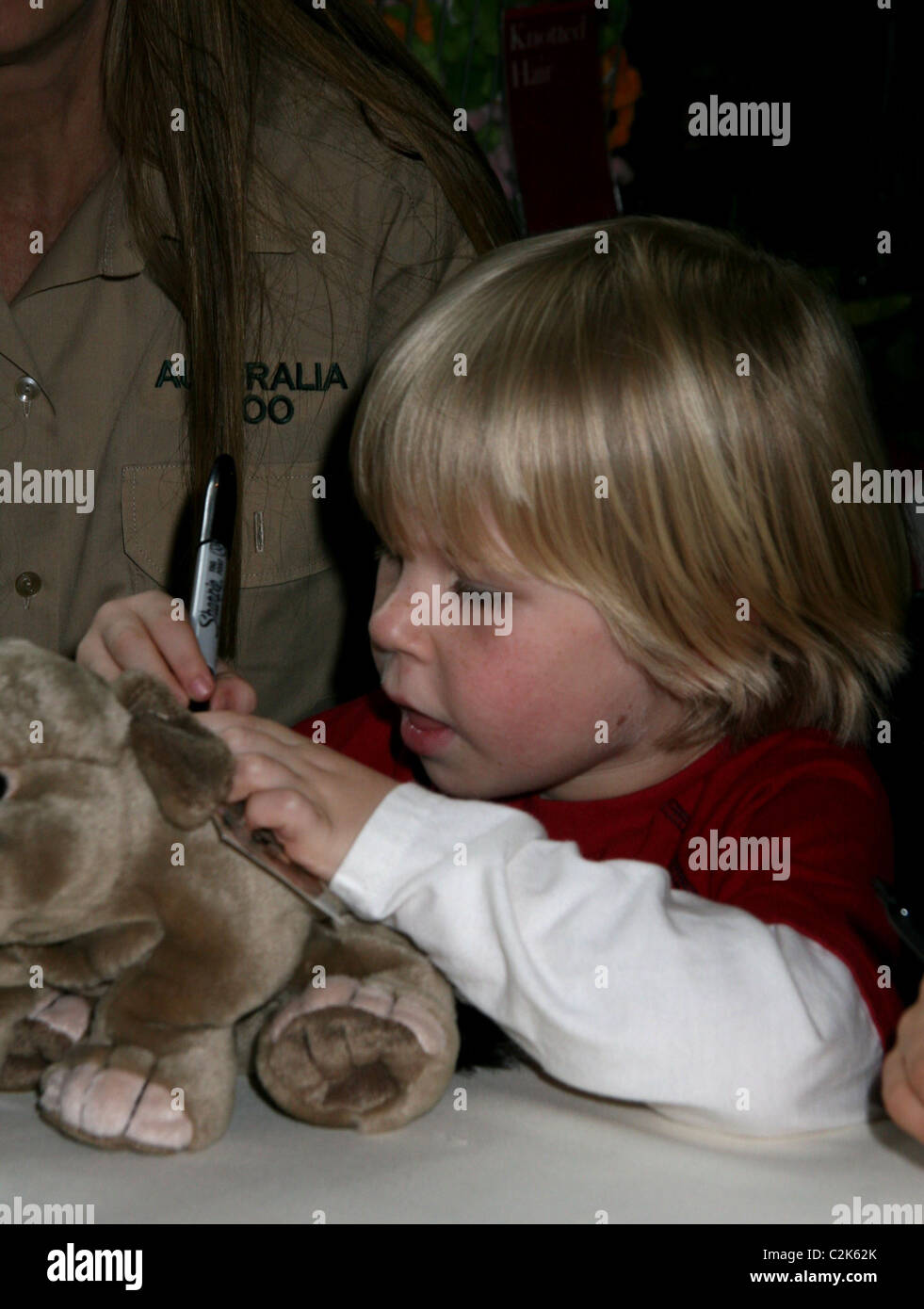 Robert Irwin Bindi Irwin präsentiert ihre neue Spielzeuglinie bei FAO Schwarz New York City, USA - 18.02.08 Stockfoto